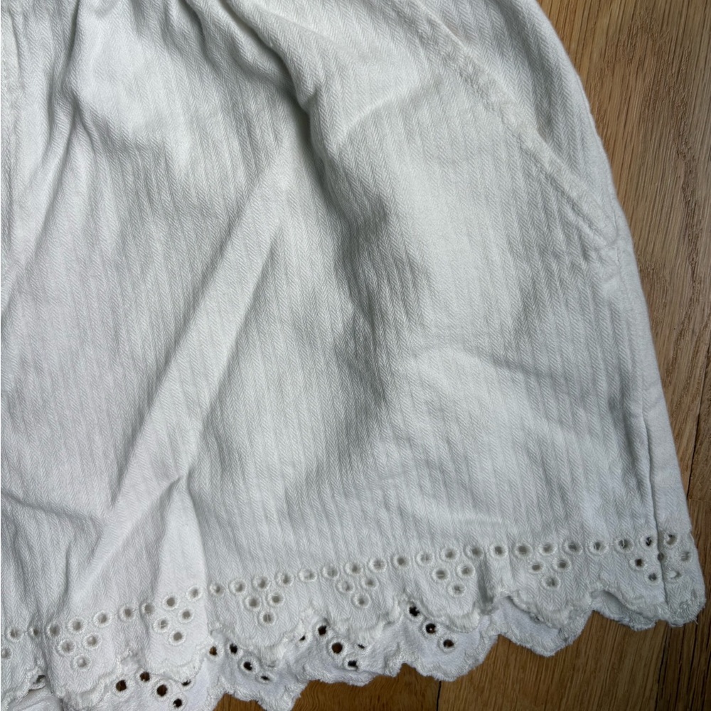 ANTHROPOLOGIE White High Rise Shorts - size small - Picture 4 of 8